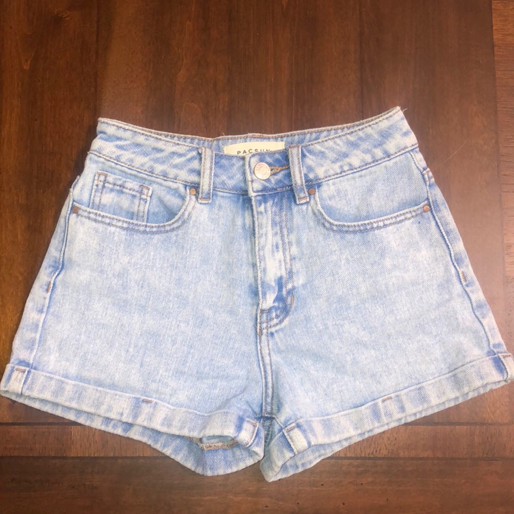 Pacsun light wash mom shorts